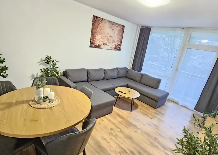 Large - Modern&fully Equipped - Near Fair *